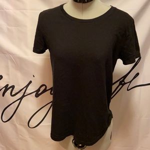 Black tee